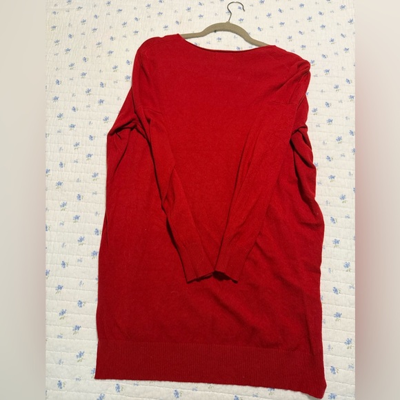 Women's Dreamers Red Long Sleeve V neck Long Sweater Size S/M soft material - Picture 3 of 3